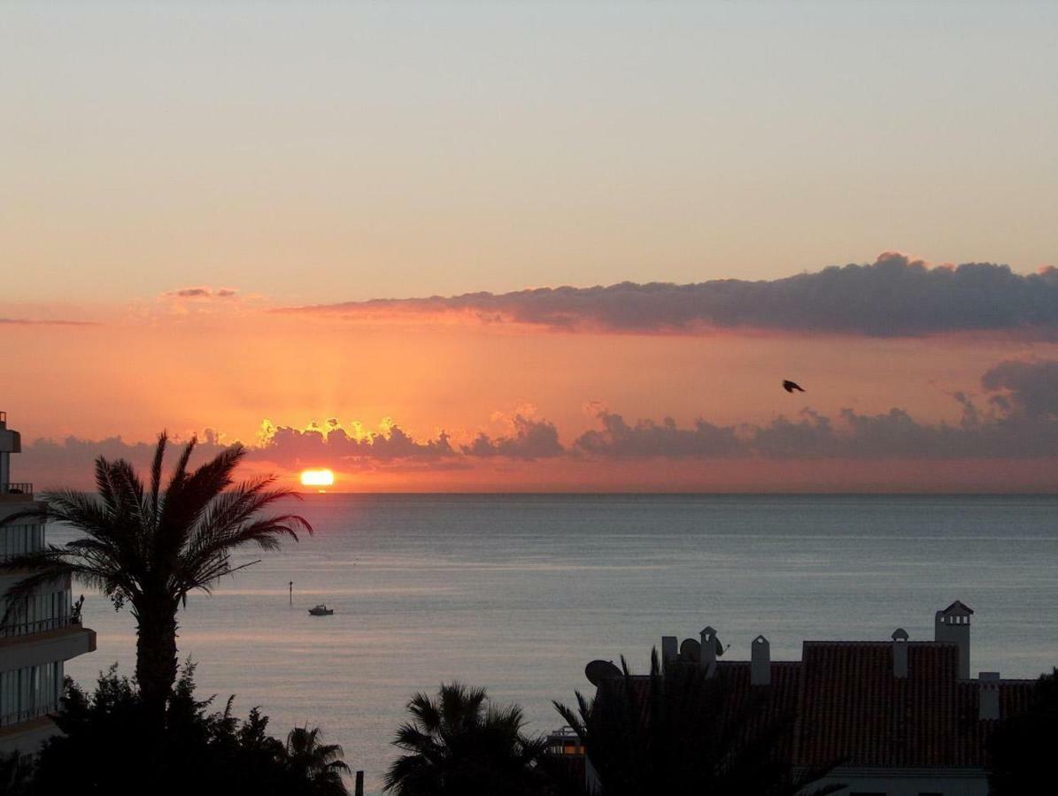 Precioso Apartamento Frente Al Mar Benalmadena Exterior photo